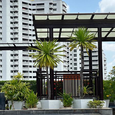 Delightful Condo In Central Location At Sukhumvit 49 Bangkok Buitenkant foto